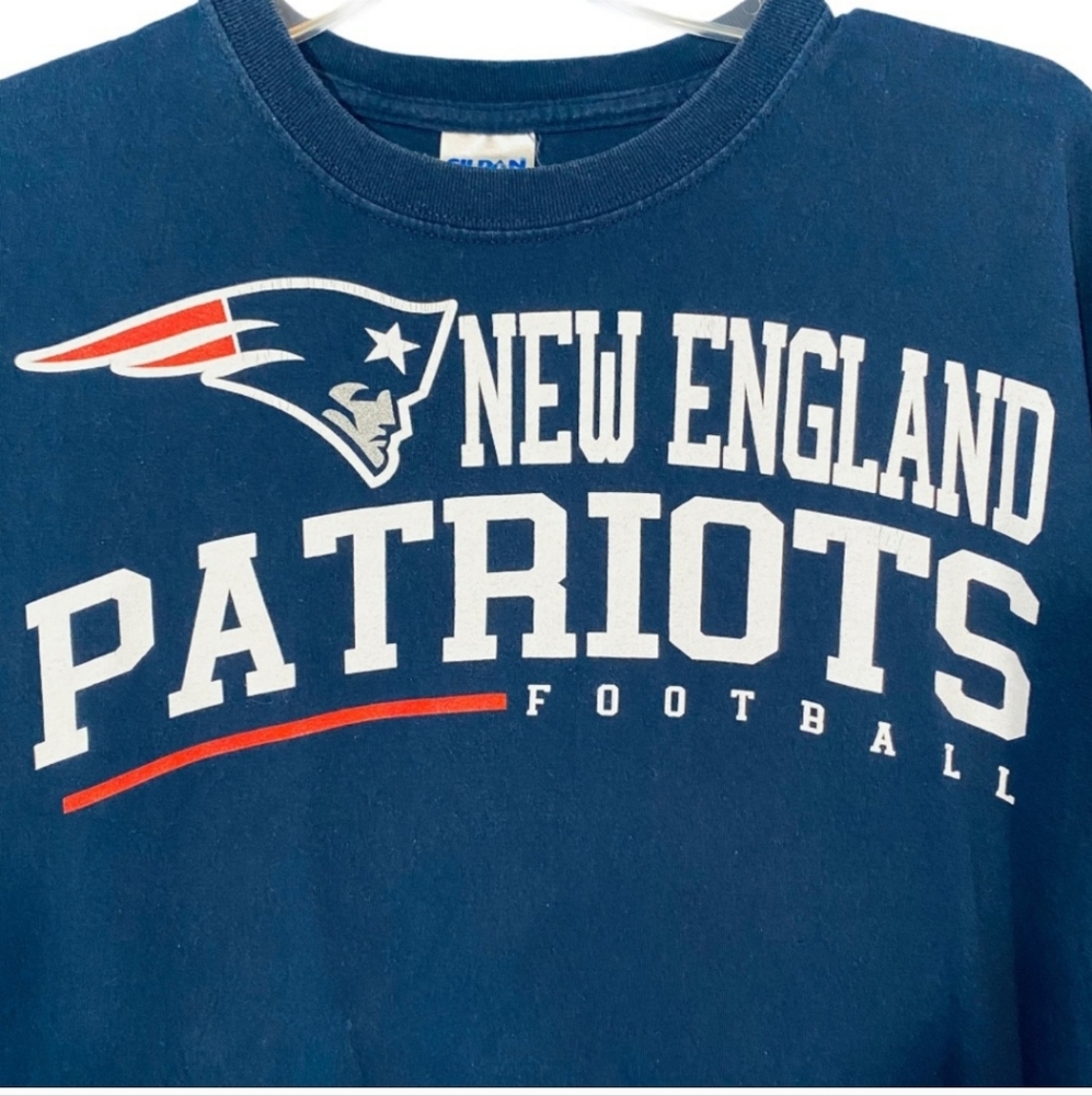 New England Patriots Football Team Cotton Graphic T-Shirt Navy Blue Men Size L - Picture 3 of 5